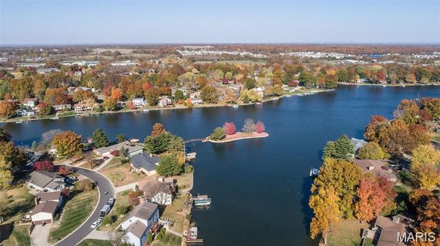 706 Norwood Terrace, Lake St Louis, MO 63367