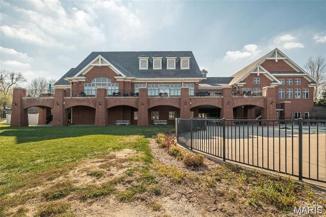 706 Norwood Terrace, Lake St Louis, MO 63367