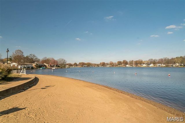 706 Norwood Terrace, Lake St Louis, MO 63367