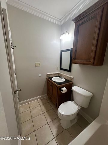 114 Country Village Drive, Youngsville, LA 70592