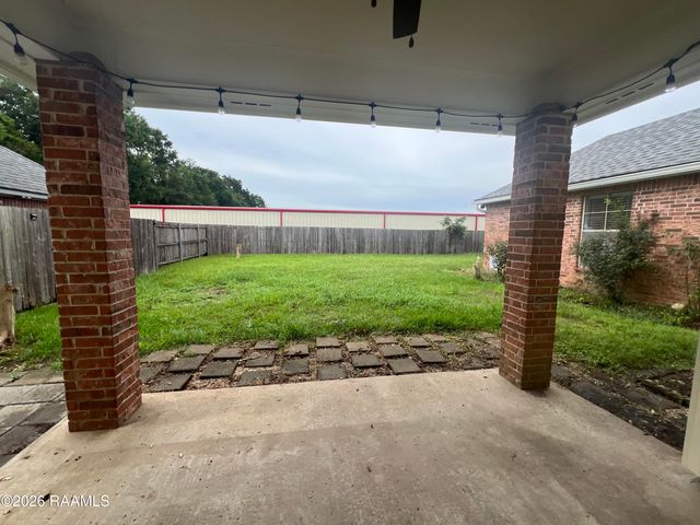 114 Country Village Drive, Youngsville, LA 70592