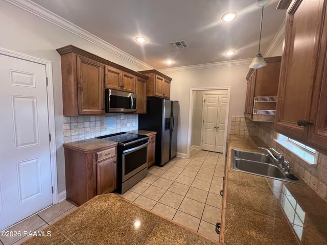 114 Country Village Drive, Youngsville, LA 70592