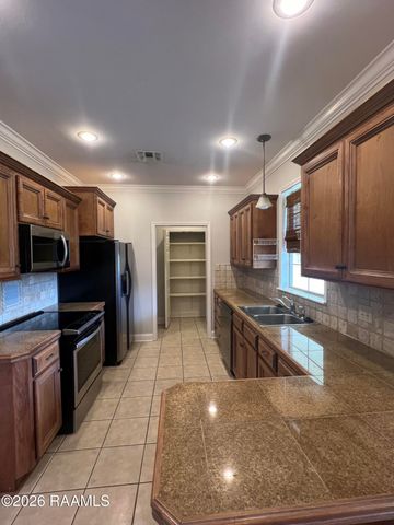 114 Country Village Drive, Youngsville, LA 70592