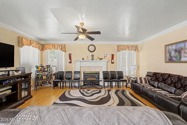 6328 W TONOPAH Drive, Glendale, AZ 85308