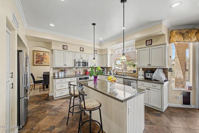 6328 W TONOPAH Drive, Glendale, AZ 85308