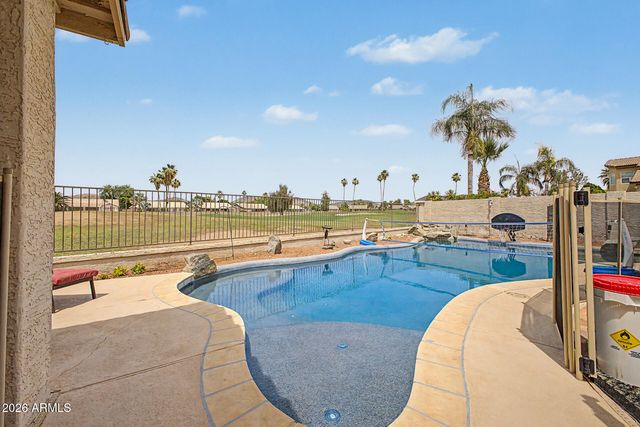 6328 W TONOPAH Drive, Glendale, AZ 85308