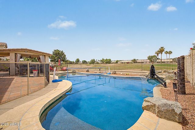 6328 W TONOPAH Drive, Glendale, AZ 85308