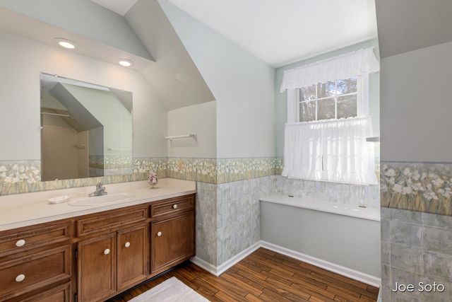 243 Little Station Road, Holland, MI 49424