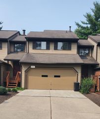 256 Centerbury Court, Springdale, OH 45246