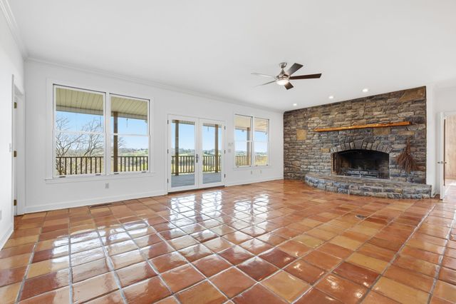 579 Ford Rd, Lebanon, TN 37087