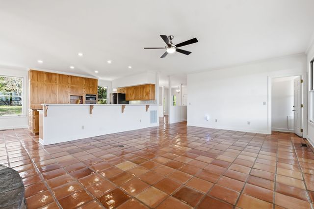 579 Ford Rd, Lebanon, TN 37087