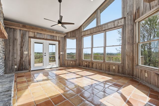 579 Ford Rd, Lebanon, TN 37087