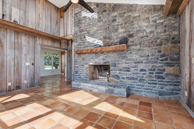 579 Ford Rd, Lebanon, TN 37087