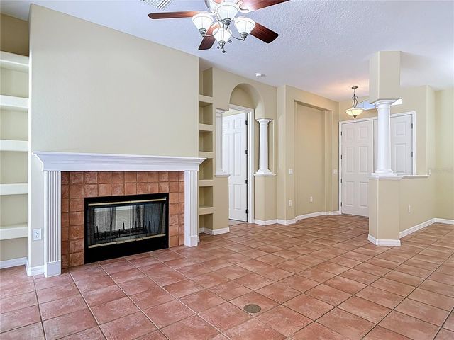 949 HAWK LANDING, Fruitland Park, FL 34731