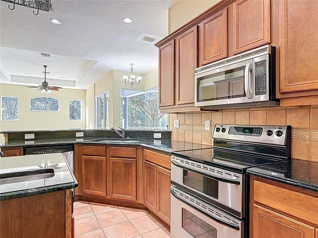 949 HAWK LANDING, Fruitland Park, FL 34731