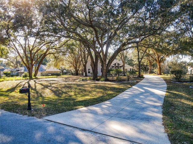 949 HAWK LANDING, Fruitland Park, FL 34731