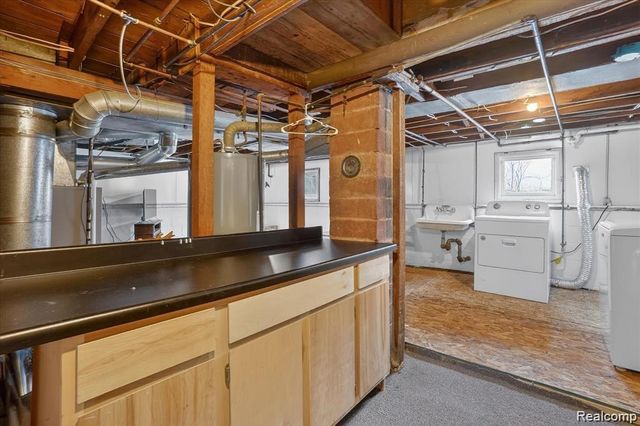5802 Morganport Drive, Saginaw, MI 48601