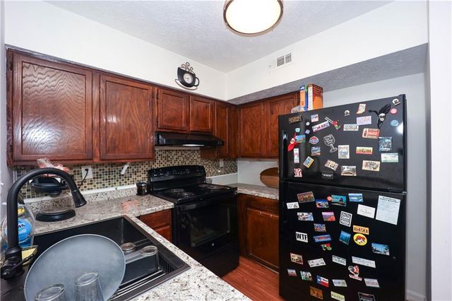 1909 Brian Way, Decatur, GA 30033