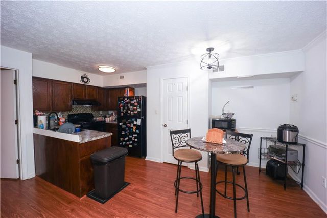 1909 Brian Way, Decatur, GA 30033