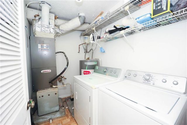 1909 Brian Way, Decatur, GA 30033