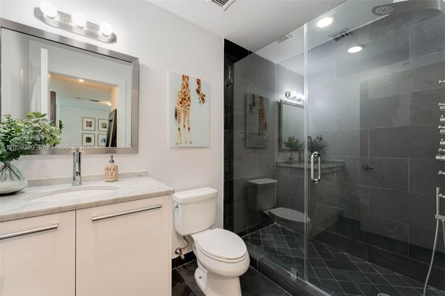 900 Biscayne Boulevard 2708, Miami, FL 33132