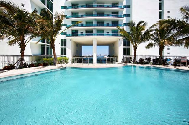 900 Biscayne Boulevard 2708, Miami, FL 33132