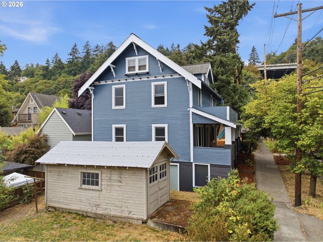 216 S IOWA St, Portland, OR 97239