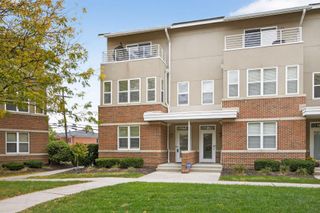1395 Upper Green Circle, Columbus, OH 43212