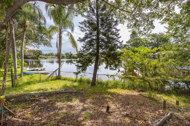 627 TIMBER BAY CIRCLE W, Oldsmar, FL 34677