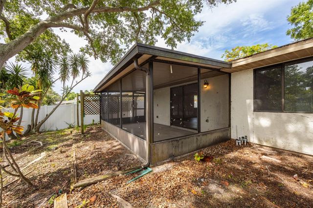 627 TIMBER BAY CIRCLE W, Oldsmar, FL 34677