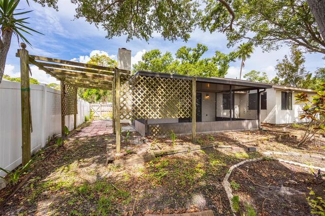 627 TIMBER BAY CIRCLE W, Oldsmar, FL 34677