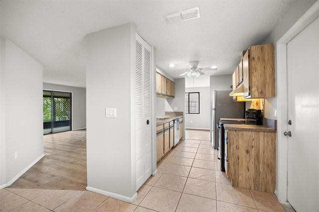 627 TIMBER BAY CIRCLE W, Oldsmar, FL 34677
