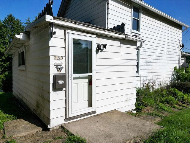 233 Spang Ave, Leechburg Boro, PA 15656