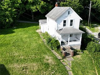 233 Spang Ave, Leechburg Boro, PA 15656