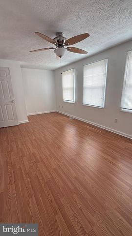 3368 LONGBOW CT, Woodbridge, VA 22192