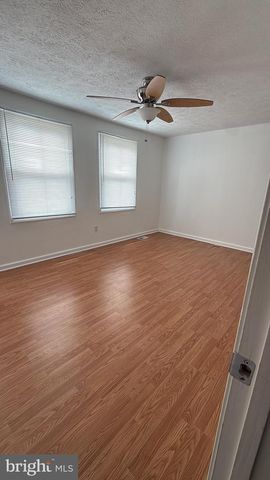 3368 LONGBOW CT, Woodbridge, VA 22192