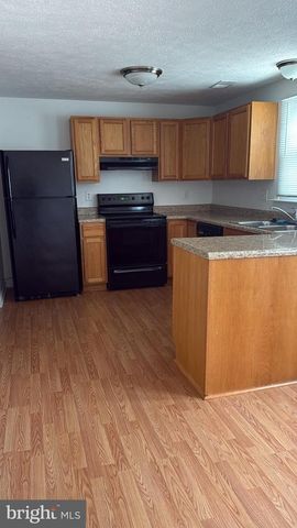 3368 LONGBOW CT, Woodbridge, VA 22192