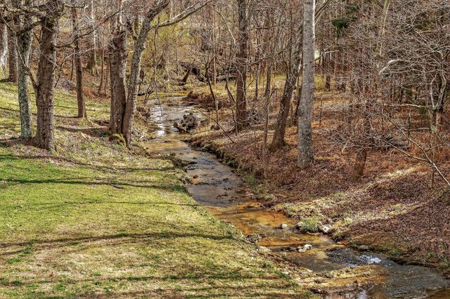 1603 Coon Hunt Rd, Baxter, TN 38544