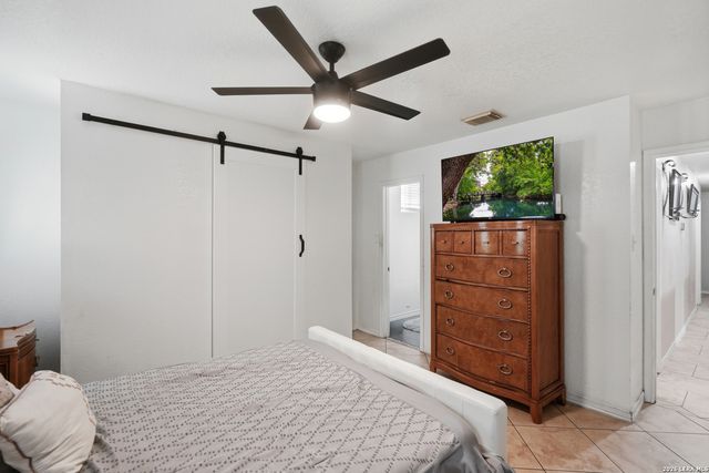10130 Amber Coral, San Antonio, TX 78245