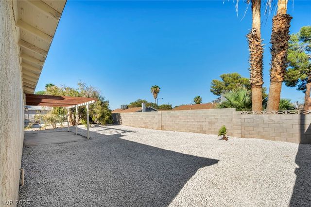 1322 Lucky Street, Las Vegas, NV 89104