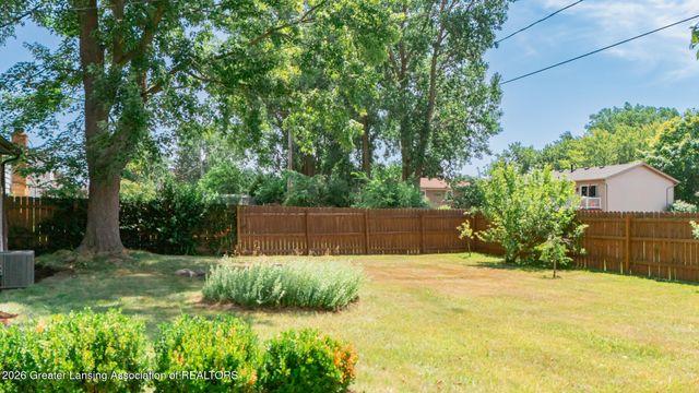 4695 Sycamore Street, Holt, MI 48842