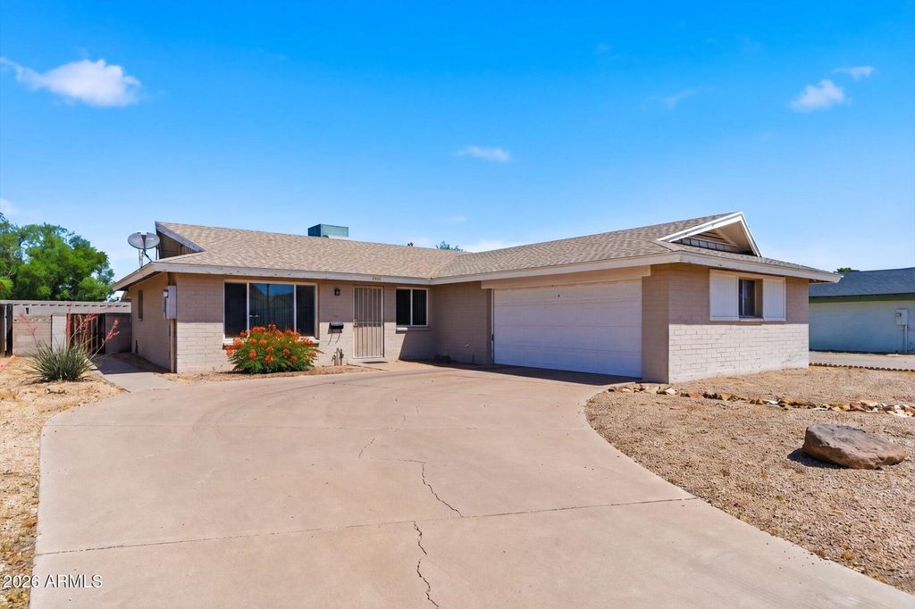 8614 E EL CHARRO Lane, Scottsdale, AZ 85250