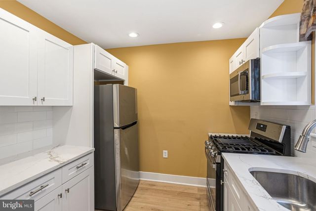 136 BAIRD AVE, Mount Ephraim, NJ 08059
