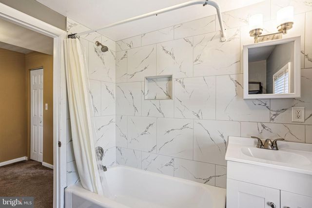 136 BAIRD AVE, Mount Ephraim, NJ 08059