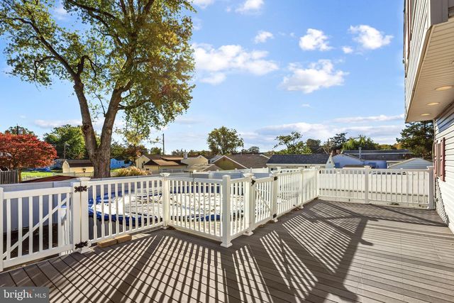 136 BAIRD AVE, Mount Ephraim, NJ 08059