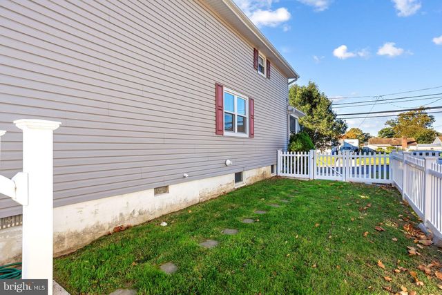 136 BAIRD AVE, Mount Ephraim, NJ 08059