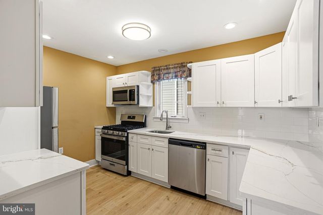 136 BAIRD AVE, Mount Ephraim, NJ 08059