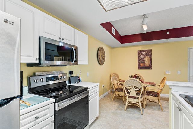 2810 Grande Parkway 107, Palm Beach Gardens, FL 33410