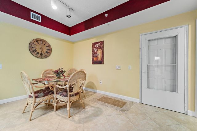 2810 Grande Parkway 107, Palm Beach Gardens, FL 33410