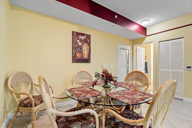 2810 Grande Parkway 107, Palm Beach Gardens, FL 33410